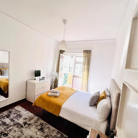 Hostel Amazing In Centre Of Lisbon, Location *